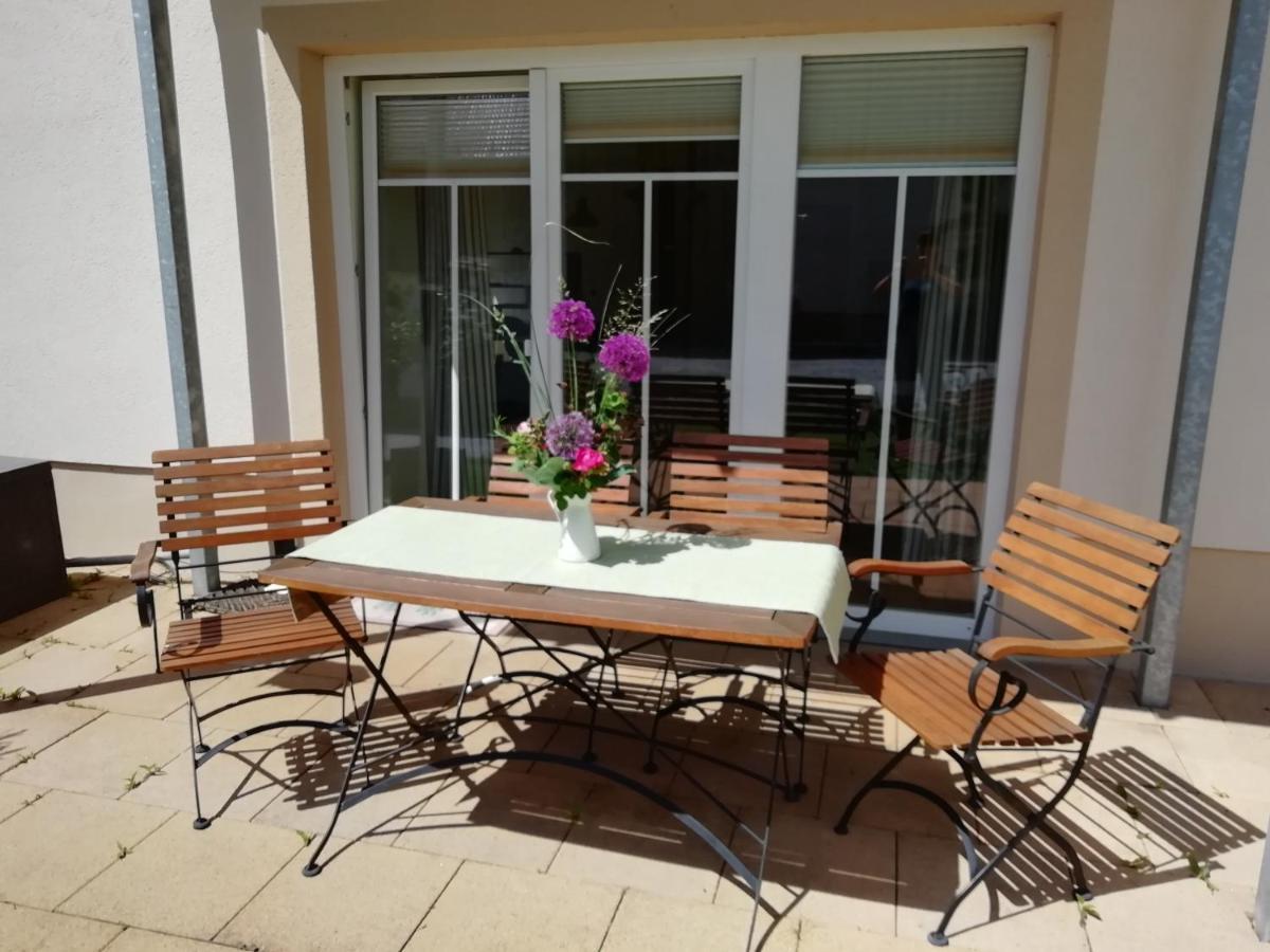 Ferienhof Gräfe - 3-Seiten Hof mit großem Garten, Pool&Sauna Meißen Exterior foto